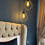Majestic Tiny With Private Pool Lodge