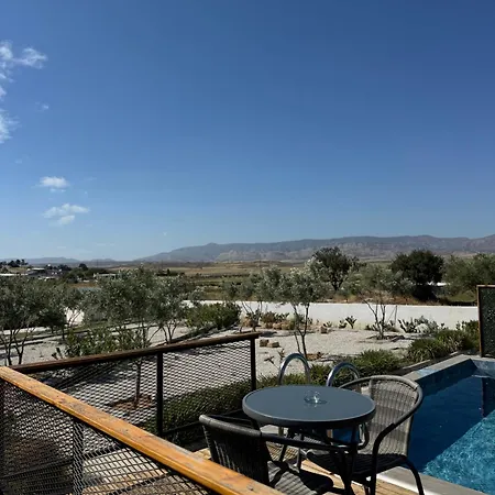 Majestic Tiny With Private Pool Lodge