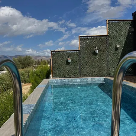 Majestic Tiny With Private Pool Trikomo