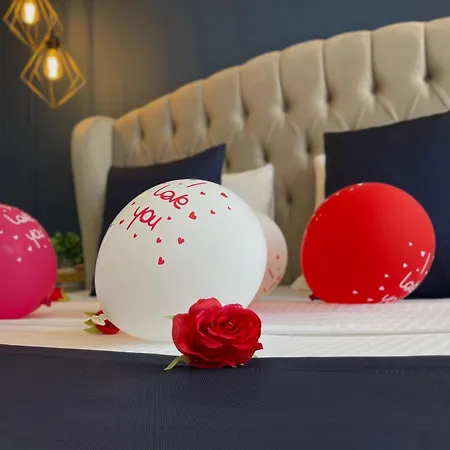 Majestic Tiny With Private Pool