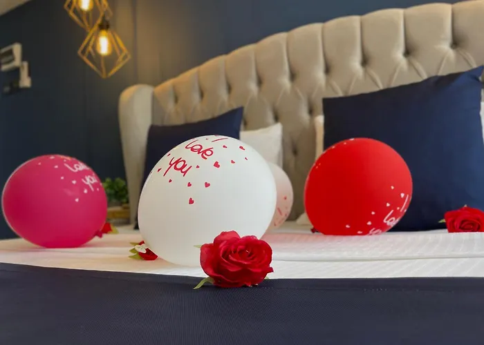 Majestic Tiny With Private Pool